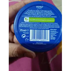 Nivea Creme Ενυδατική Κρέμα Σώματος για Όλη την Οικογένεια, 75ml - Χείλη στο Villagepharmacy